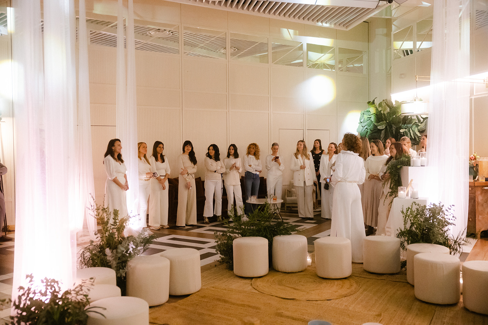 HOLYSTIC, encuentro de mujeres creadoras en Only YOU Hotel Valencia