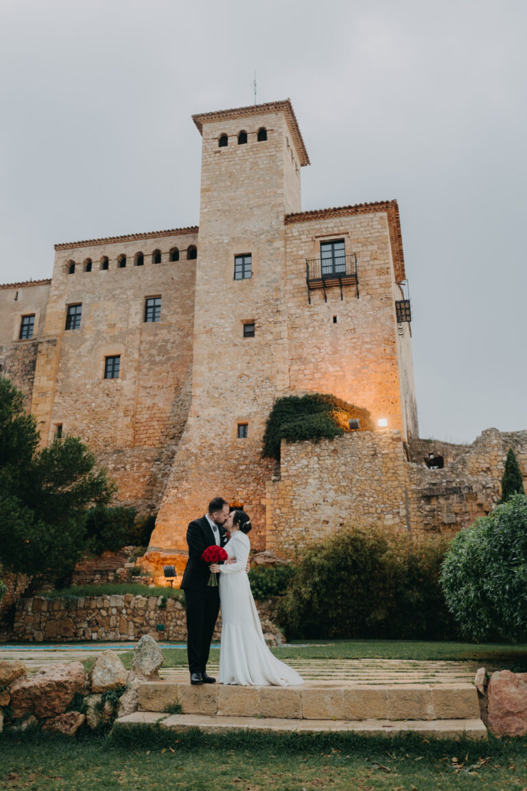 Boda de Nati y José Antonio · Castillo de Tamarit, Tarragona