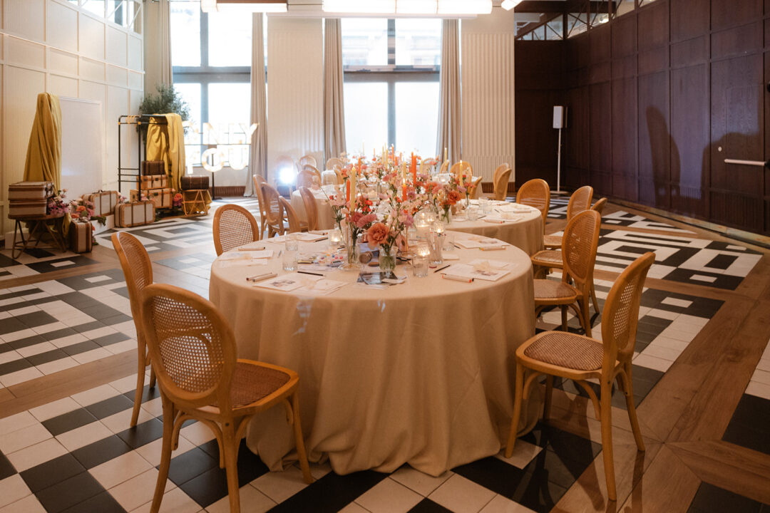 HOLYSTIC, encuentro de mujeres creadoras en Only YOU Hotel Valencia organizado con El Jardín & Co